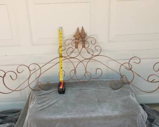 Lot 334. Decorative metalwork for indoor or outdoor use. Approx. 50" x 20". Two sets of decorative metal shelf brackets.