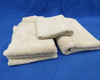Lot 62. Towels and bedding