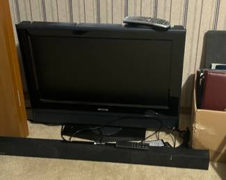 Tv with sound bar 