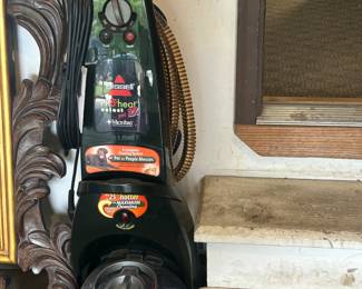 Carpet shampooer 