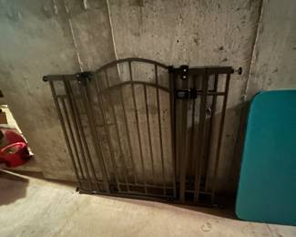 Baby gate