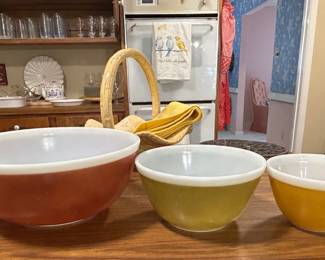 Pyrex Mixing Bowls
