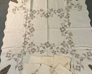 Linen Tablecloth, Napkins