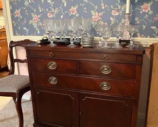 Drexel Mahogany Server with Tray