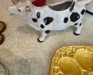 Cow creamer