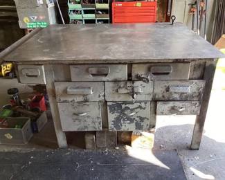 Large welding table