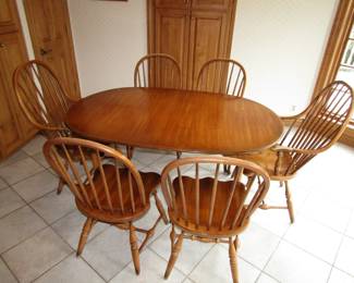 Pennsylvania House table & chairs