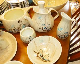 Red Wing "Bobwhite" dish ware