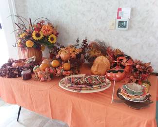 It's the fall table!