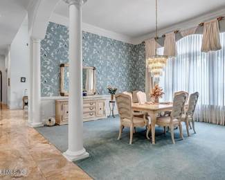 Dining set, sideboard
