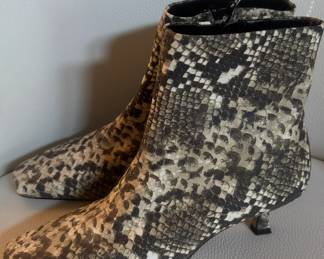 Animal Print Gianni Bini boots