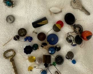 Old keys & buttons