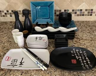 HA172Asian Cuisine Plates And Sake Serving Set