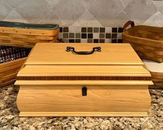 HA180Bombay Jewelry Case And Longaberger