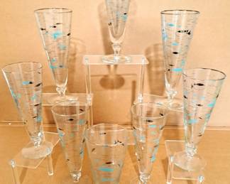LIBBEY BRAND VINTAGE ATOMIC FISH BEER GLASSES 8 PC