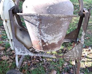 CEMENT MIXER