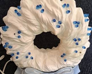 CERAMIC CHRISTMAS WREATH