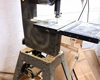 BAND SAW 