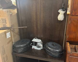 Entry bench