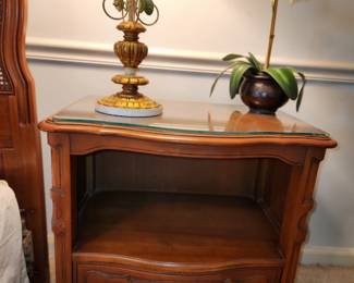 Drexel Heritage French Provincial Night stand (pair)