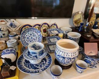 Delf Coffee Grinder, Chinoiserie cake plates and trays