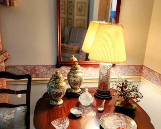 Duncan Phyfe drop leaf table and mirror 