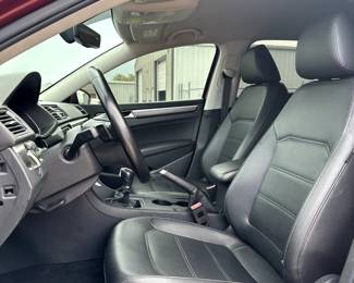 auctioncompanykc.com