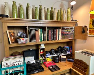 Great collection of vases, Records and Misc