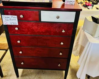 Dresser