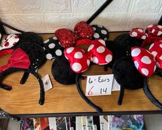 6 Disney Ears 