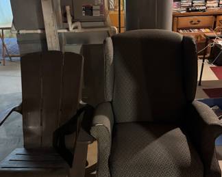 Many chairs 