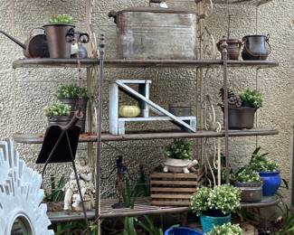 Baker rack, ciment mirror, copper, ceramic pots