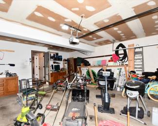 1302Garage