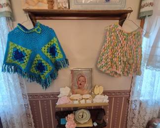 How cute is that!?! (Small table not for sale.)