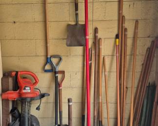 Garage.