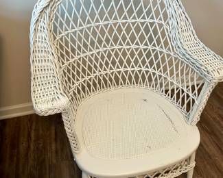 Vintage White Wicker Armchair
Charming wicker armchair in white finish with woven lattice back, arms, and cane seat. A classic piece for porch, sunroom, or cottage décor—stylish and comfortable with timeless appeal.