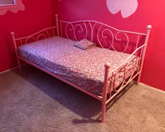 Metal Day Bed with Twin Mattress
