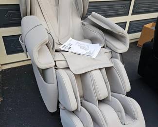 4 FujiryokiCalmPlusMR6000MassageChair