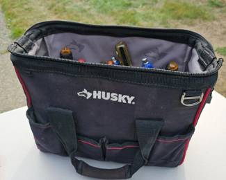 117 HuskyToolBagFullOfHandTools