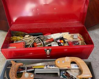 46 MetalToolboxFullofHandTools