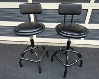 154 PairOfBlackVinylPaddedAdjustableSwivelStools