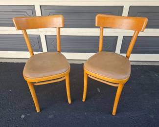 43 PairOfVintageBentwoodChairsByDohrmannHotelSupplyCo