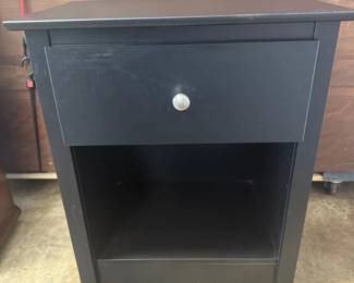 137 SingleDrawerandShelfNightstand