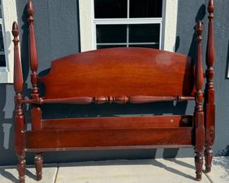 67 FullSizeDixieMahogany4PosterBed