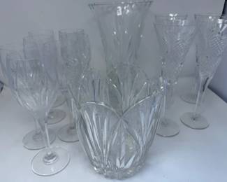102 13PieceCrystalBarWare