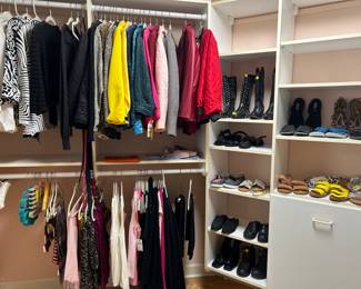 Women's clothing size 10  medium
Shoes sz 6-7
