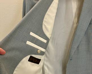 Men’s sport coat.