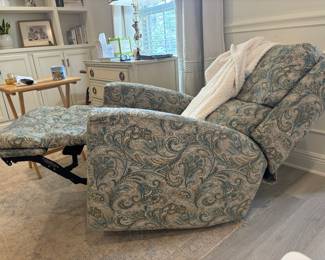 Electric Recliner purchased at Doerr Furniture