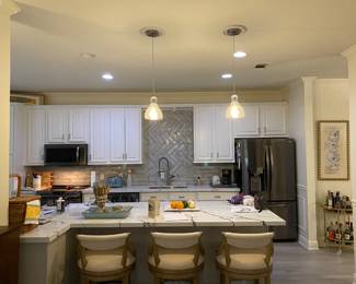 Kitchen pendant lights