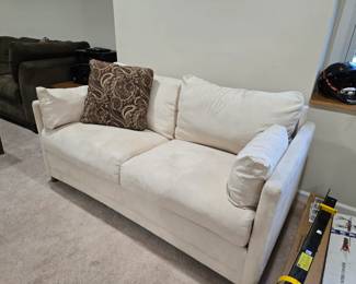 Love seat